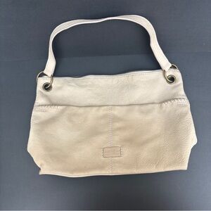 American Leather Co Ivory Shoulder bag, GUC